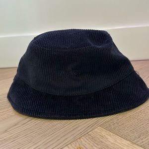 APC bucket hat
